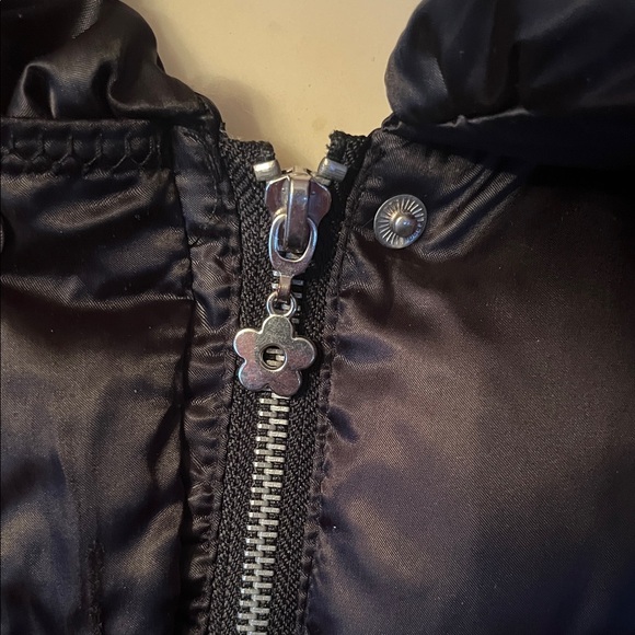 Like new Elegant A.B.S. Silver label Black Puffer Jacket - Picture 7 of 16